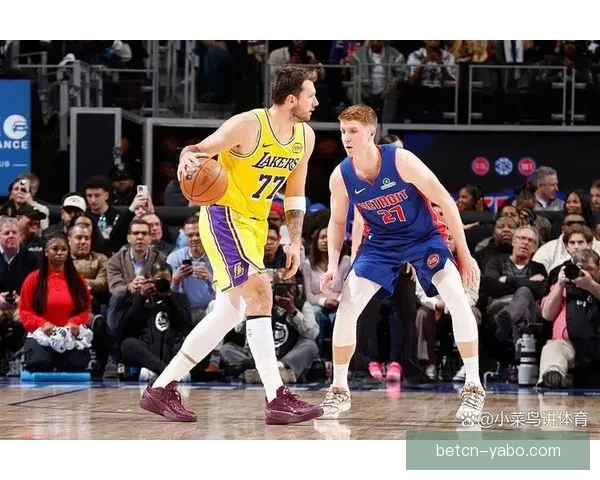 湖人遭活塞双杀无缘十连胜东契奇空砍32分詹姆斯带伤接近三双