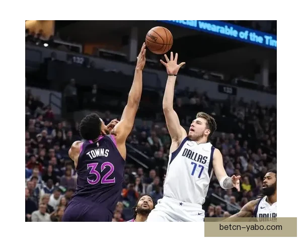 爱德华兹复出贡献17分森林狼大胜独行侠 多森姆三双表现亮眼弗拉格表现出色